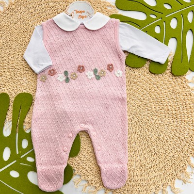  Macacão de Linha Clara Salopete - Rosa